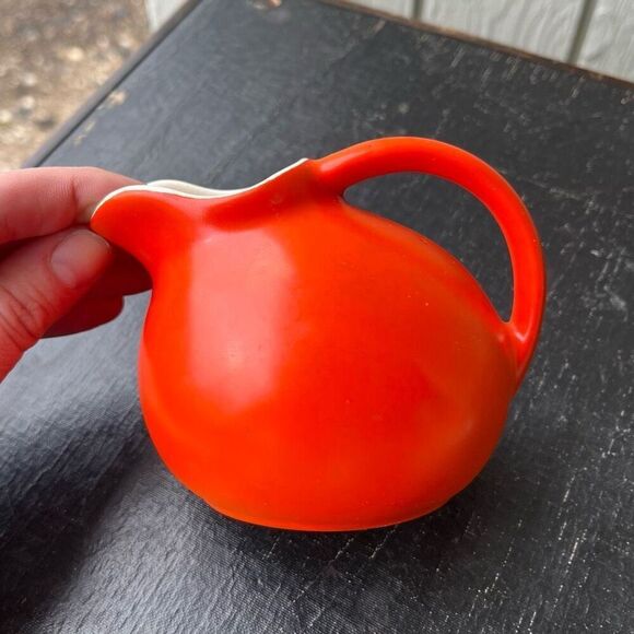 Vintage 1930s 5" Hall Ceramic Ball Creamer Pitcher Red Glaze Marked USA - Picture 3 of 14